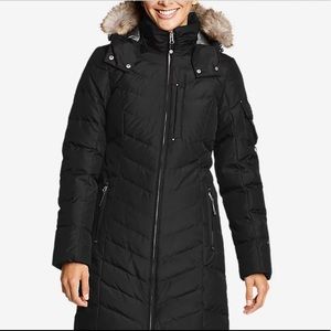 I am selling this Eddie Bauer Down Parka coat.
